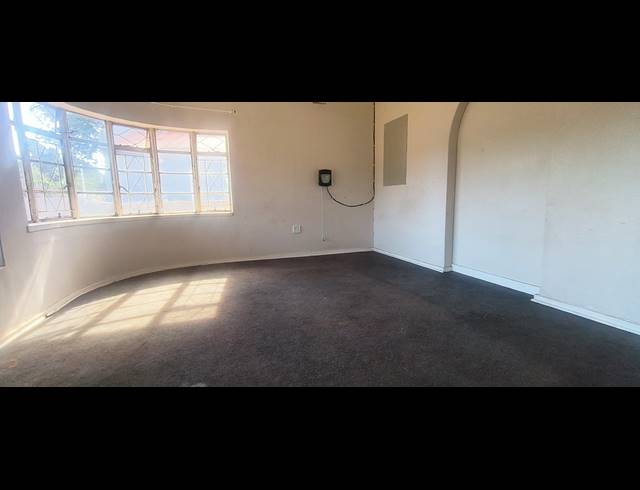 3 BEDROOM FREEHOLD FOR SALE IN LEWISHAM